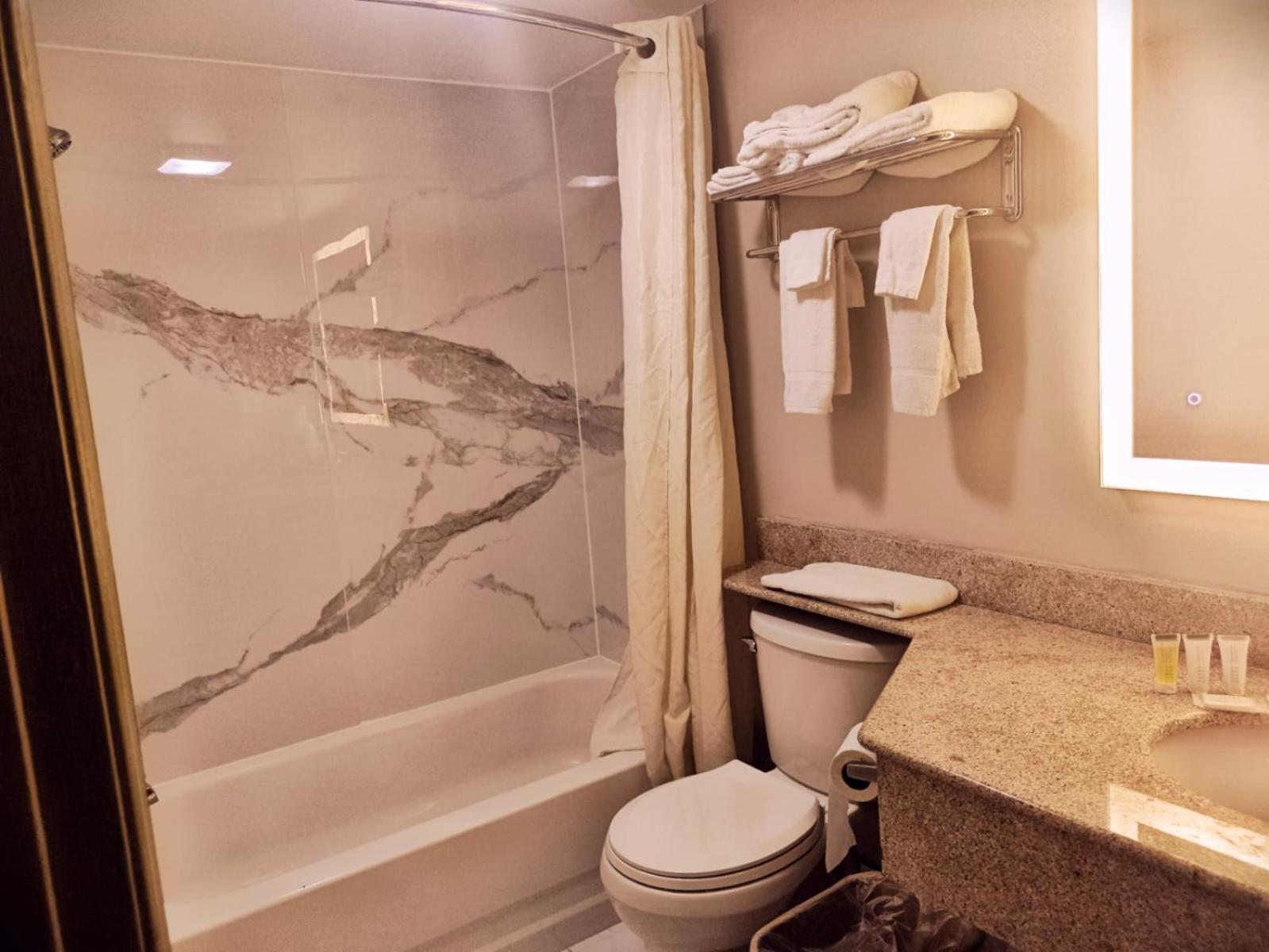 Days Inn By Wyndham Harrisonburg Extérieur photo