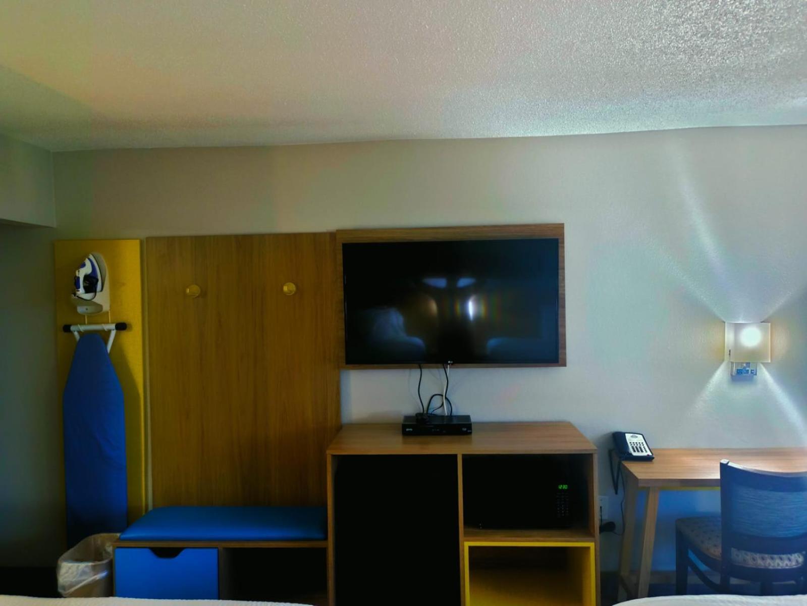 Days Inn By Wyndham Harrisonburg Extérieur photo